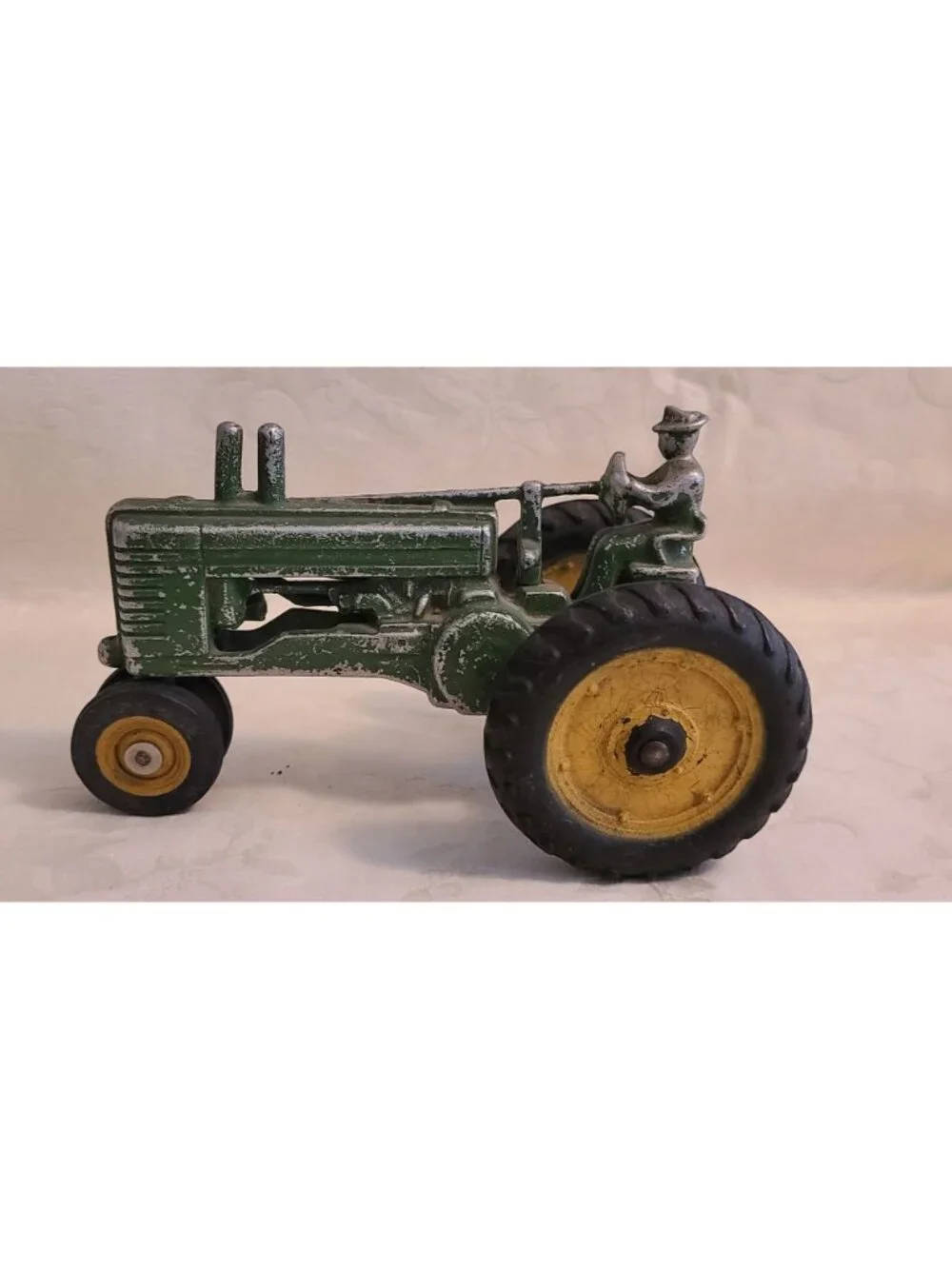 Vintage 1940s-50s 1/16 Arcade/ERTL  John Deere Model A Toy Tractor